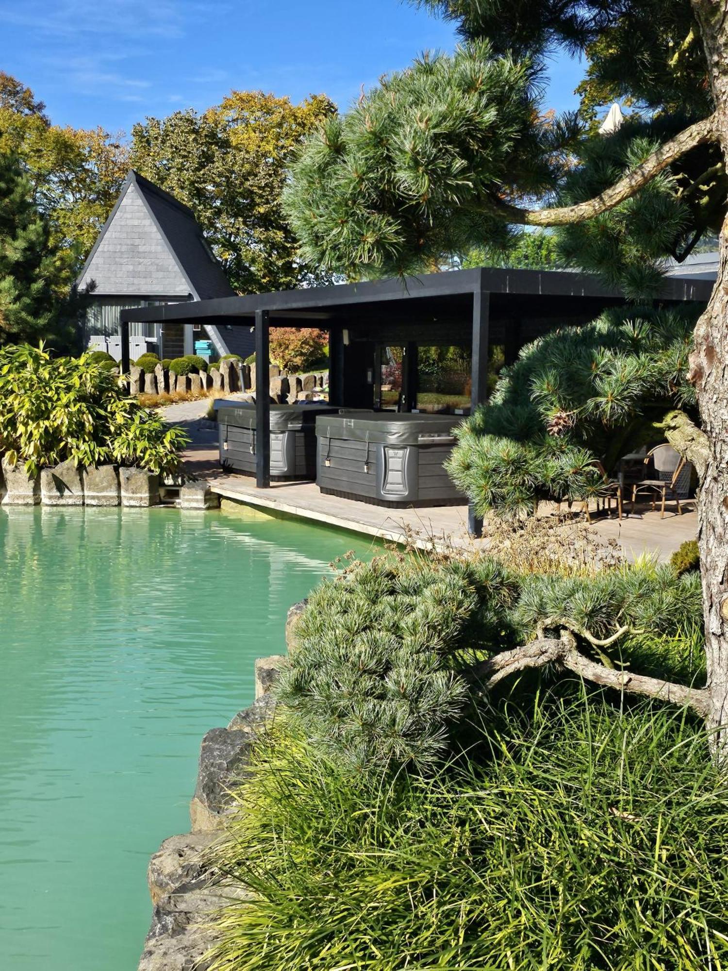 Zen Garden Resort, Zánka Esterno foto