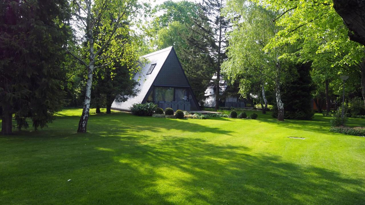 Zen Garden Resort, Zánka Esterno foto